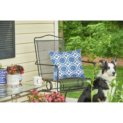 C&F Home 18" X 18" Delft Garden Circle Geometric Indoor/Outdoor Throw Pillow 2 C&F Home 18" X 18" Delft Garden Circle Geometric Indoor/Outdoor Throw Pillow - Image 2