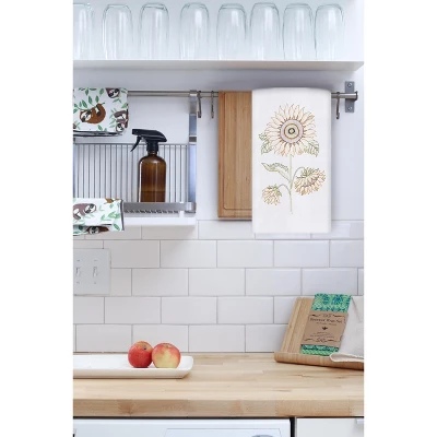 C&F Home Sunflower Flour Sack Cotton Kitchen Towel 2 C&F Home Sunflower Flour Sack Cotton Kitchen Towel - Image 2